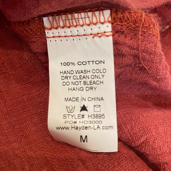NWT Hayden Woman’s Rust Color Top Blouse Size Medium - Picture 6 of 6